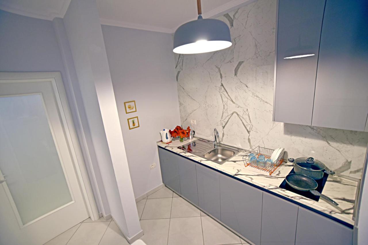 Sunrise Suites Vlorë Εξωτερικό φωτογραφία