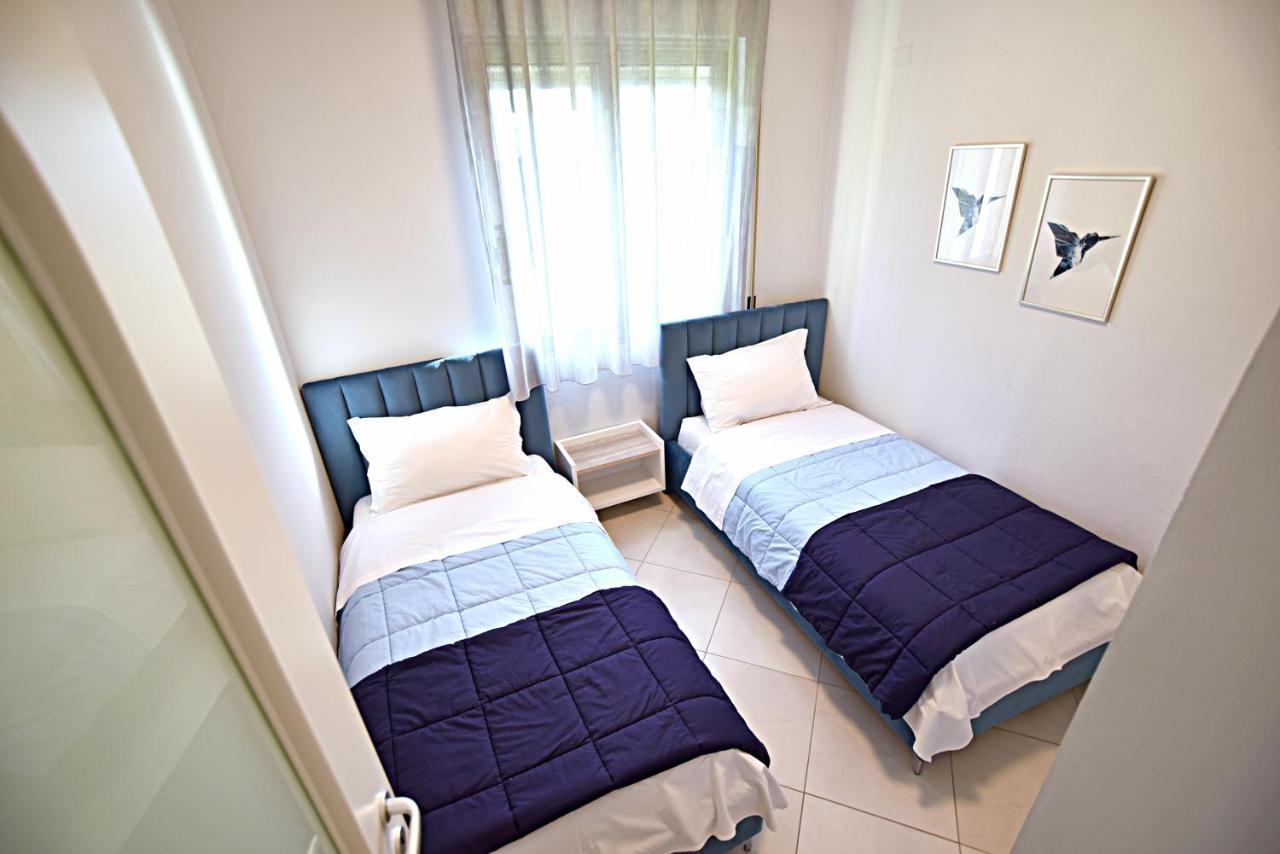 Sunrise Suites Vlorë Εξωτερικό φωτογραφία